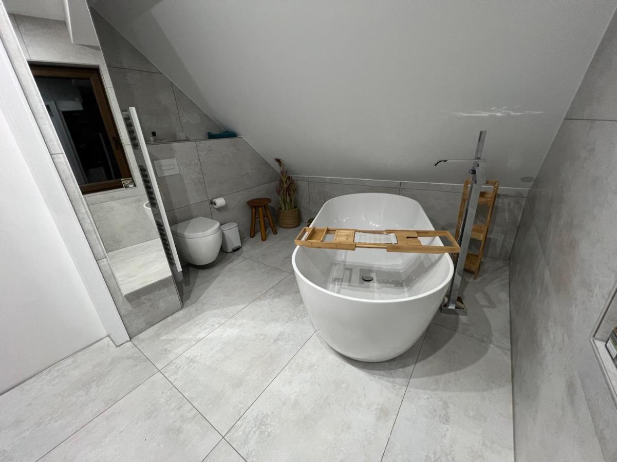 Wellness Am Morgengau Mit Whirlpool Und Sauna Rotterode Esterno foto